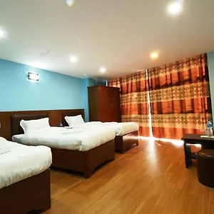 Hotel Everest